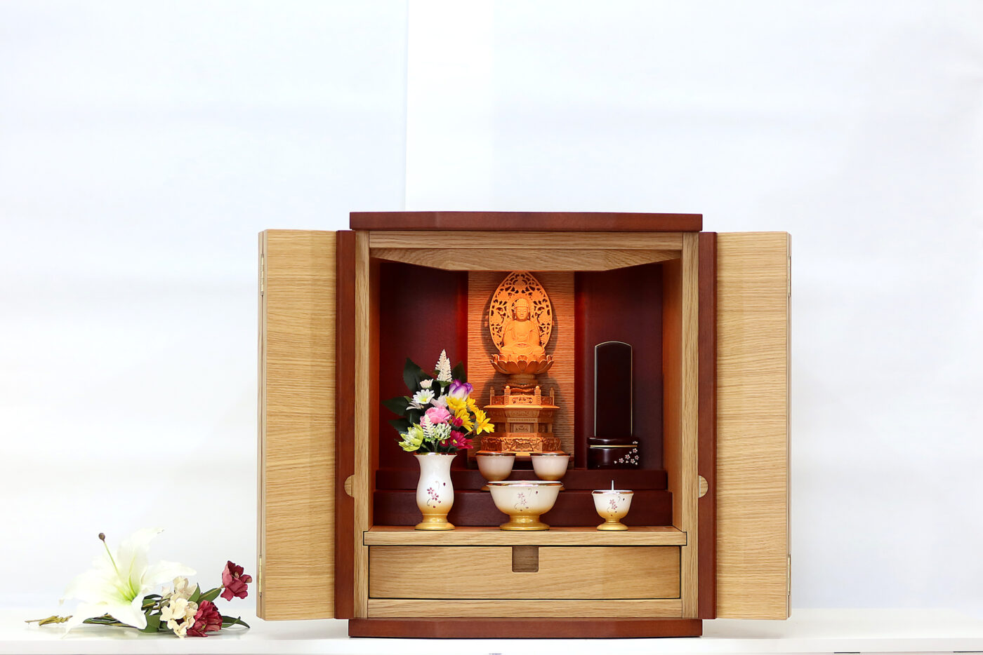 手元供養のミニ仏壇